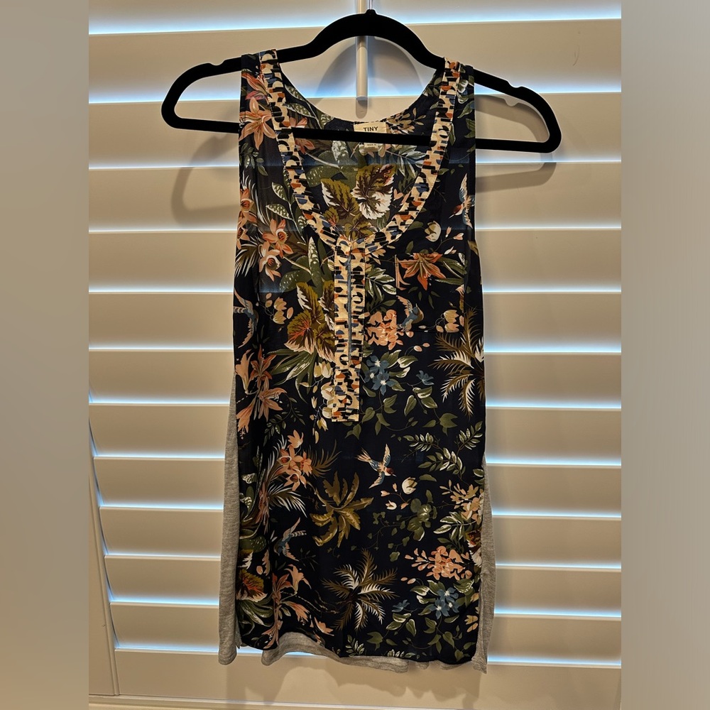 Anthropologie Tiny Brand tank top. Size small